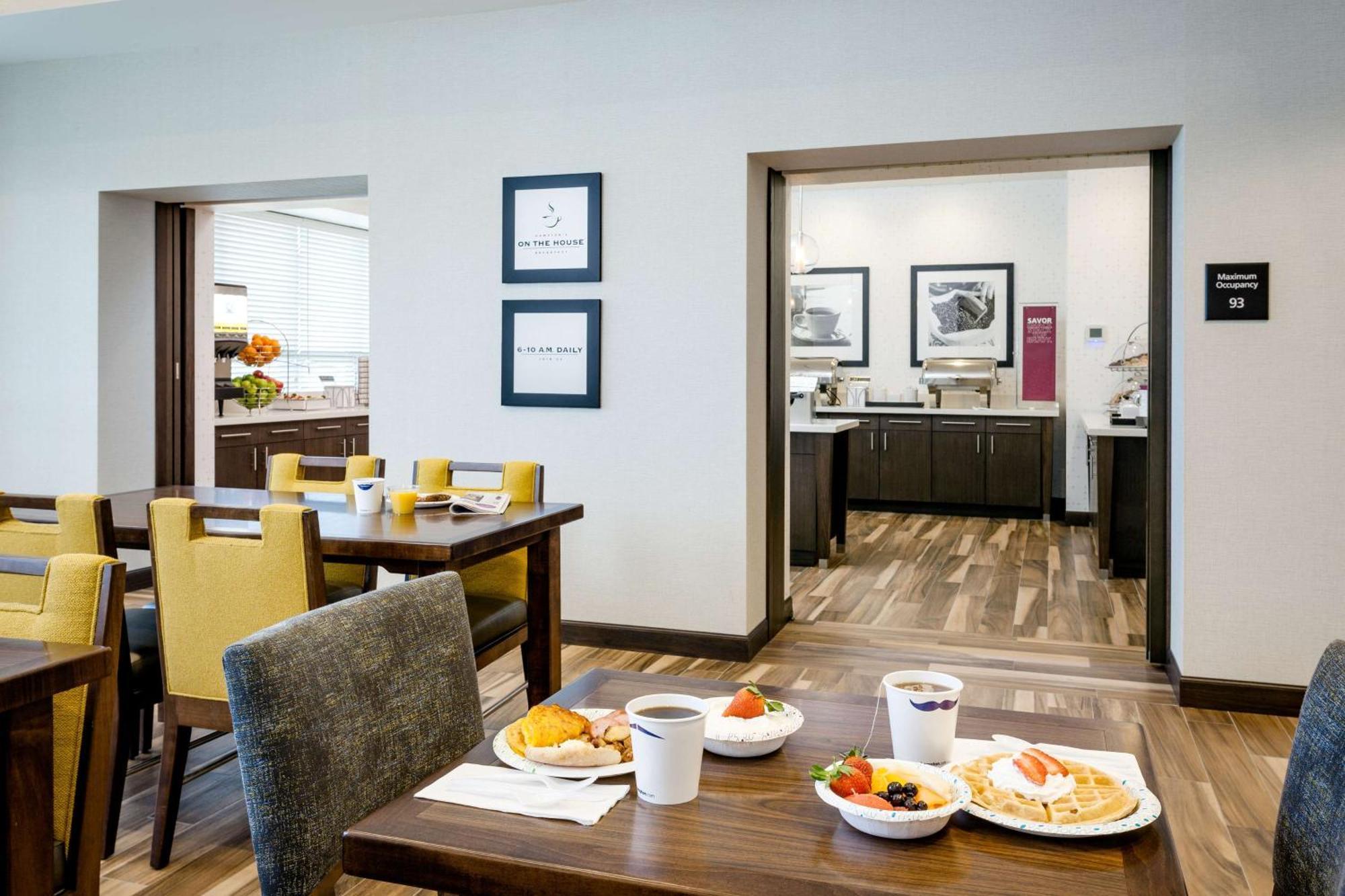 Hampton Inn & Suites By Hilton Seattle/Northgate Exterior foto